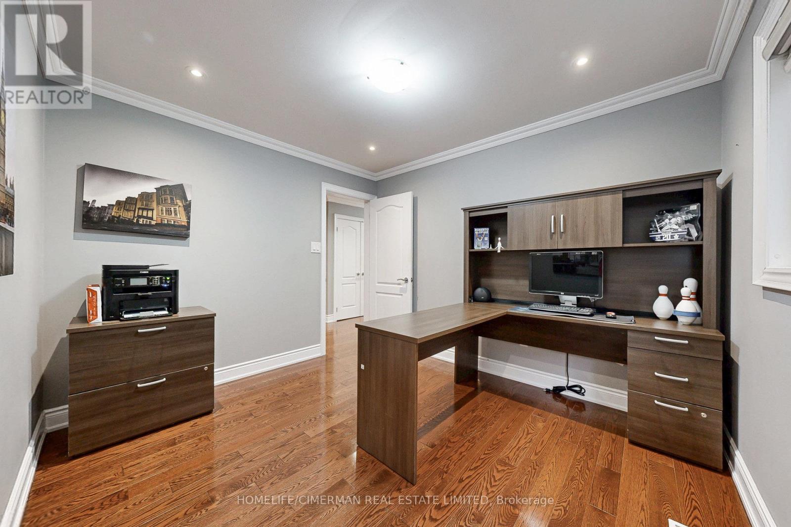 937 Stargazer Drive, Mississauga, Ontario  L5V 1E9 - Photo 11 - W12427590