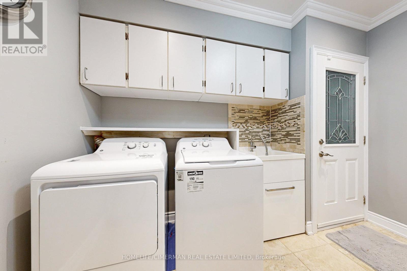 937 Stargazer Drive, Mississauga, Ontario  L5V 1E9 - Photo 23 - W12427590