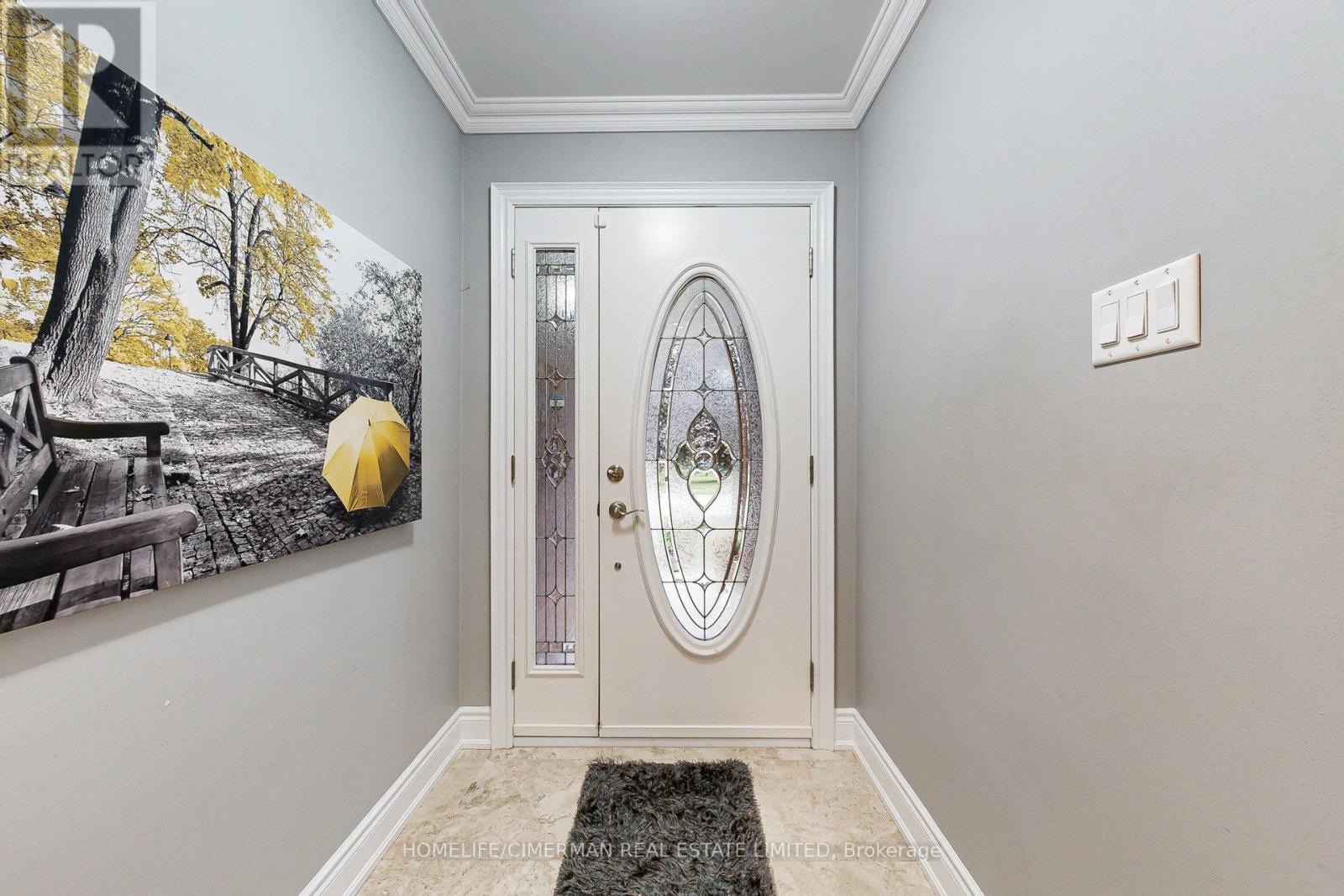 937 Stargazer Drive, Mississauga, Ontario  L5V 1E9 - Photo 4 - W12427590