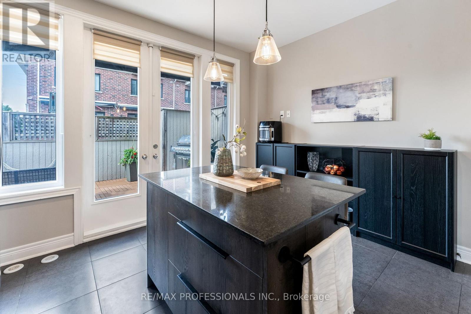 1 - 1812 Burnhamthorpe Road E, Mississauga, Ontario  L4X 0A3 - Photo 17 - W12427592