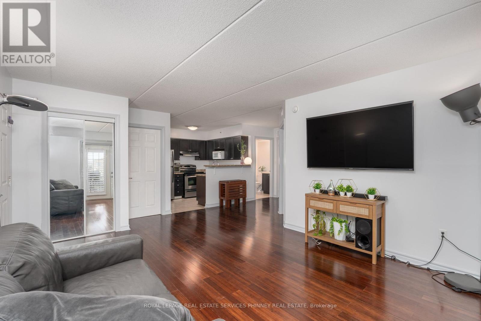 208 - 1350 Main Street, Milton, Ontario  L9T 7S7 - Photo 4 - W12427619