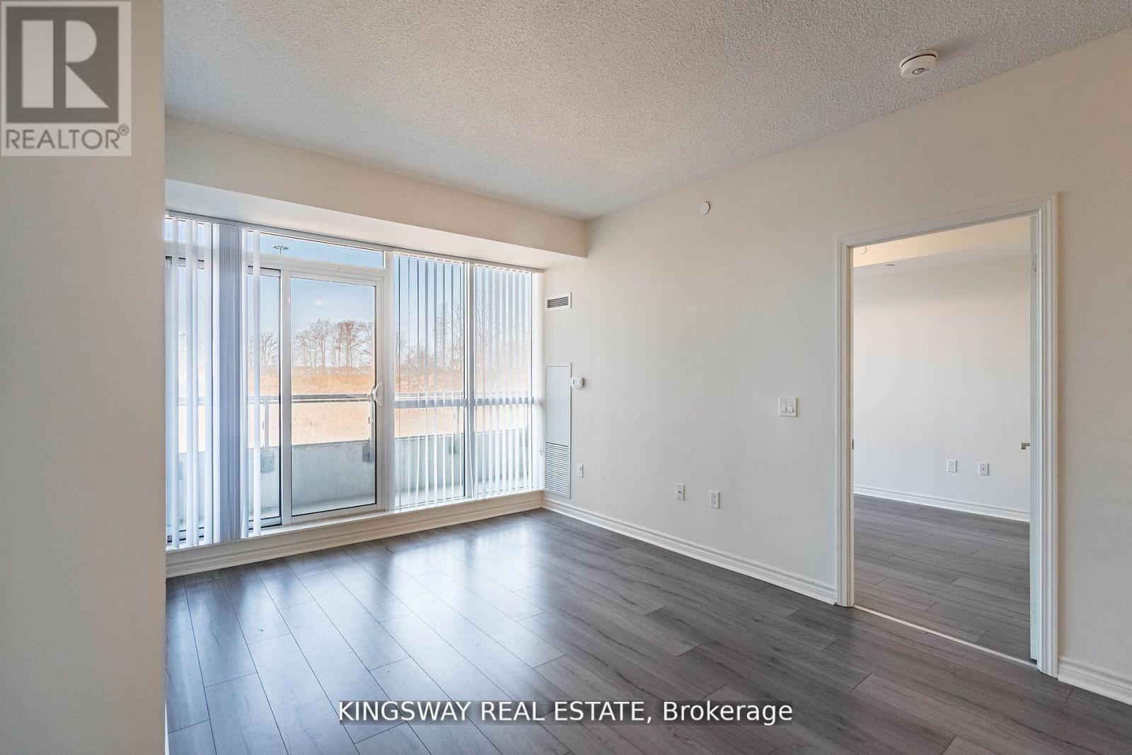 217 - 349 Rathburn Road W, Mississauga, Ontario  L5B 0G9 - Photo 9 - W12427625