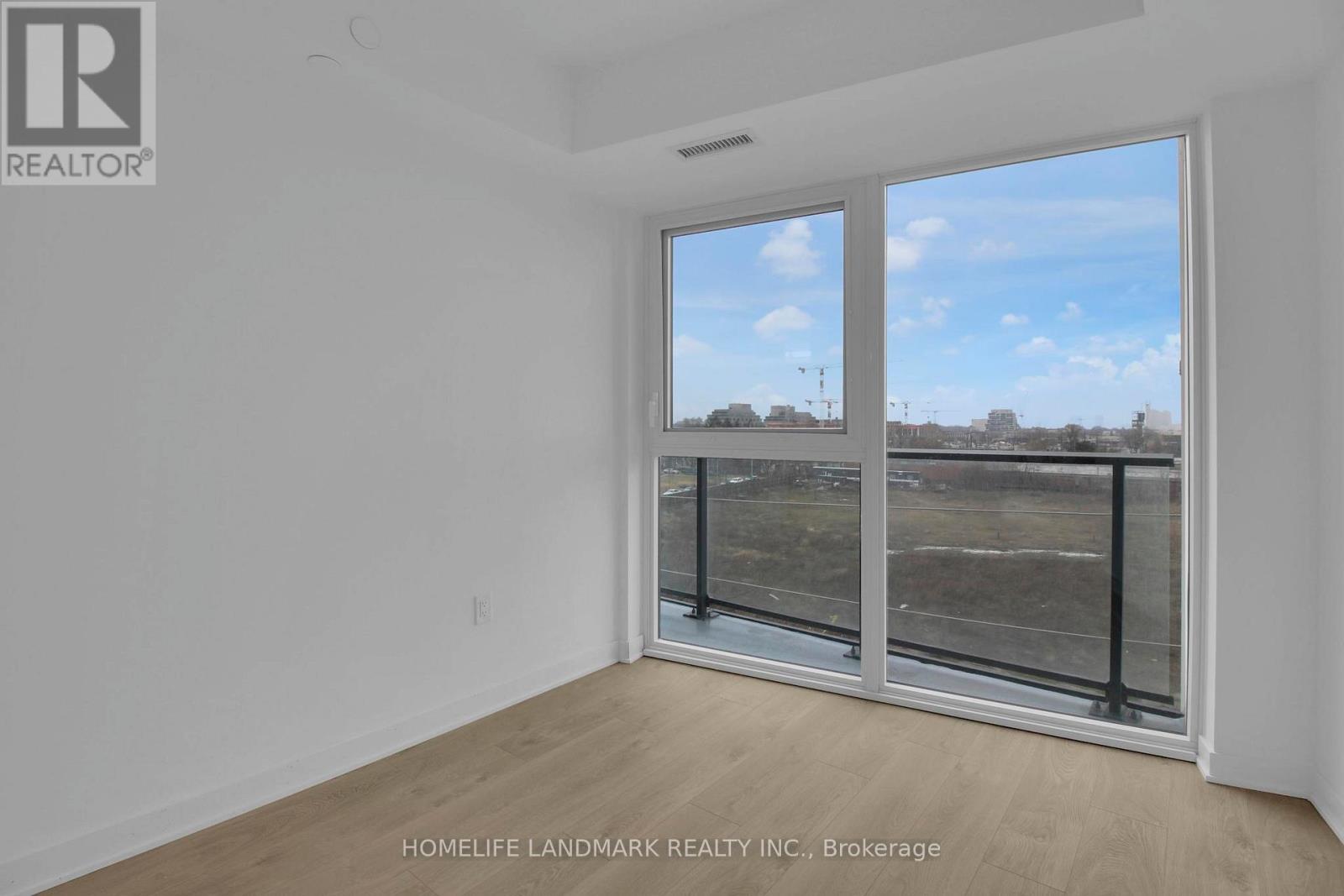 522 - 36 Zorra Street, Toronto, Ontario  M8Z 4Z7 - Photo 13 - W12427627