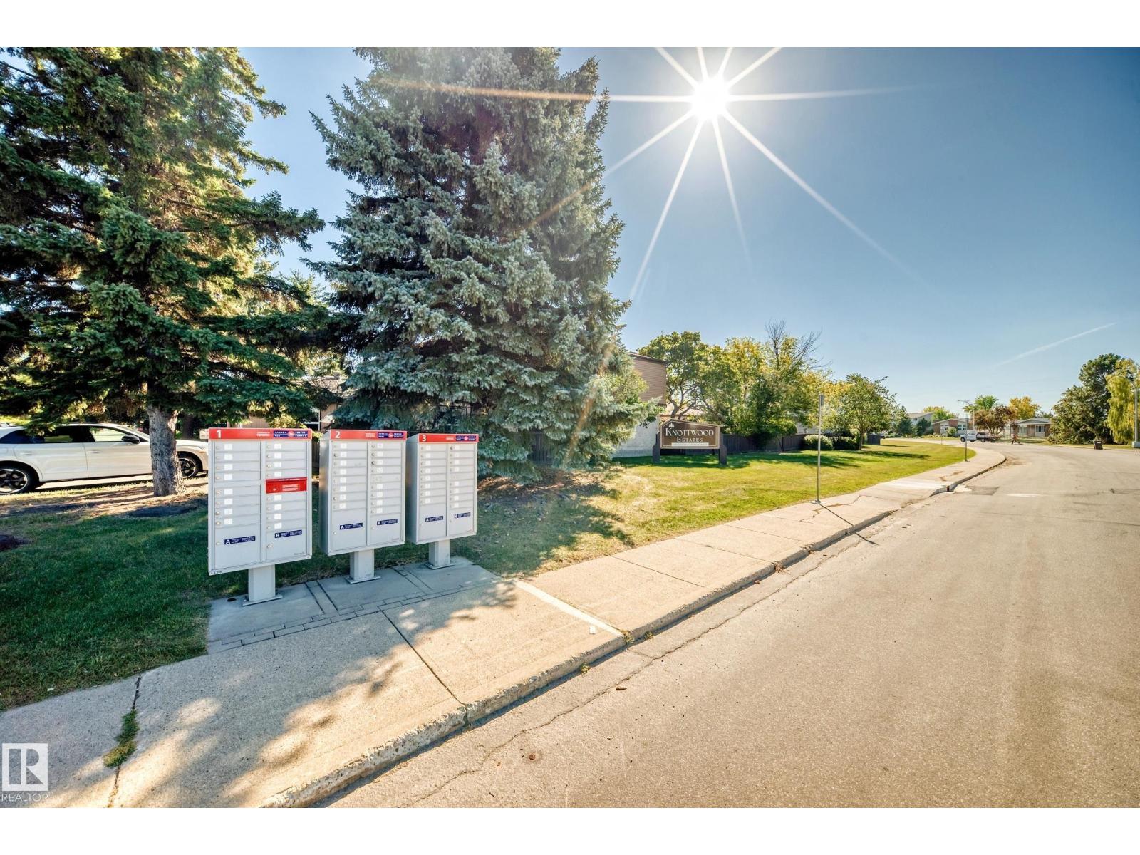 529 Knottwood Rd W Nw, Edmonton, Alberta  T6K 2V6 - Photo 44 - E4457921