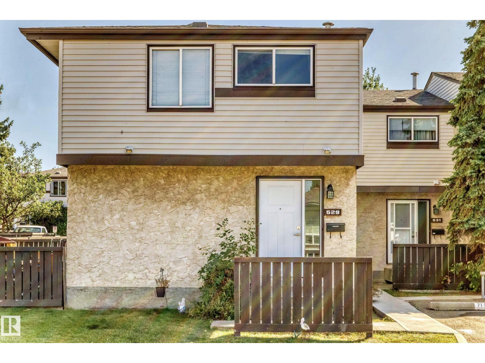 529 Knottwood Rd W Nw, Edmonton, Alberta  T6K 2V6 - Photo 2 - E4457921