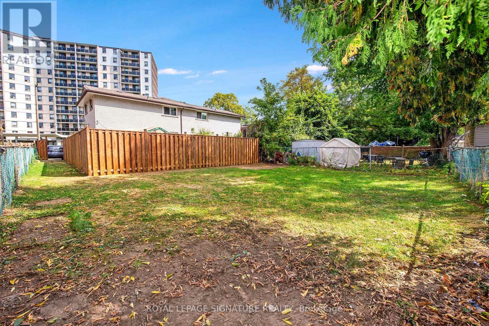 34-36 Delawana Drive, Hamilton (Riverdale), Ontario  L8E 1G4 - Photo 27 - X12427618