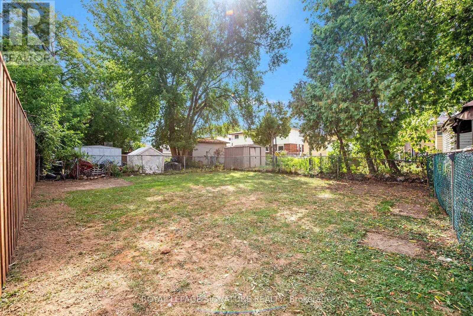 34-36 Delawana Drive, Hamilton (Riverdale), Ontario  L8E 1G4 - Photo 29 - X12427618