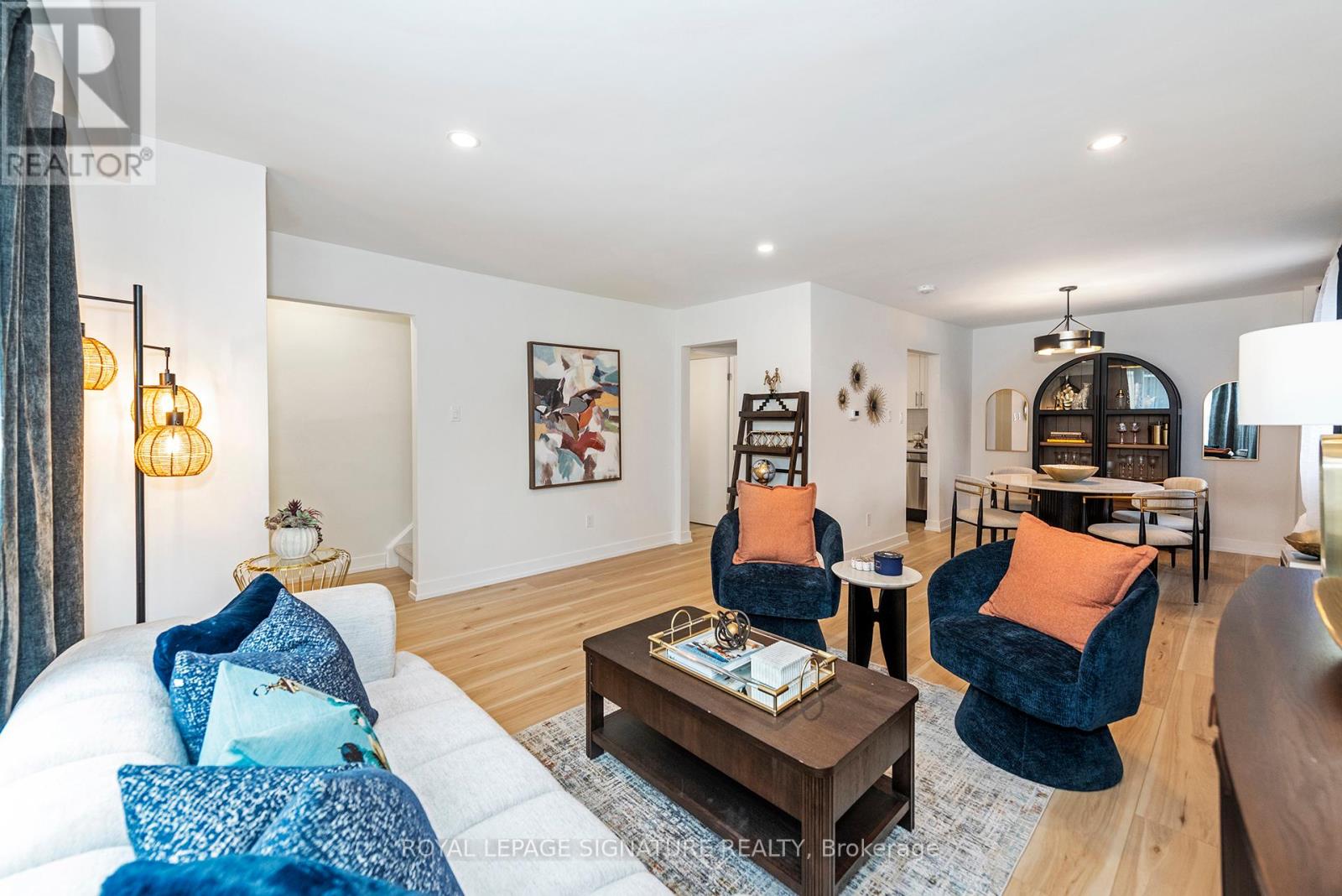 34-36 Delawana Drive, Hamilton (Riverdale), Ontario  L8E 1G4 - Photo 6 - X12427618