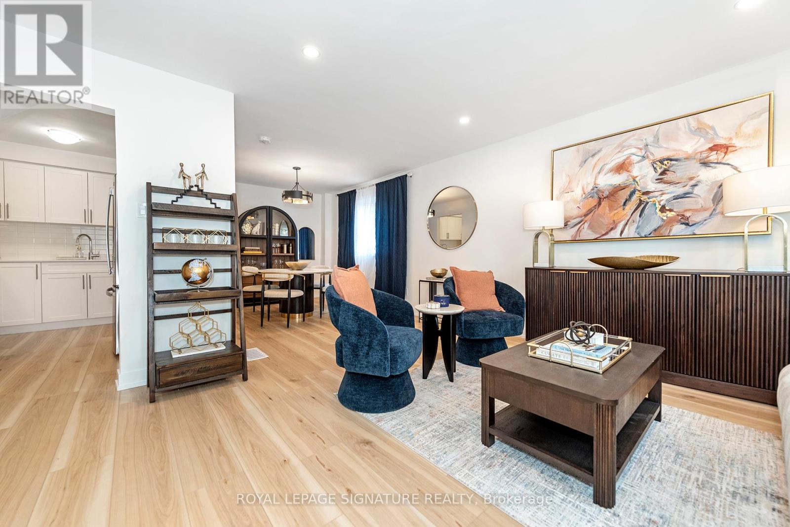 34-36 Delawana Drive, Hamilton (Riverdale), Ontario  L8E 1G4 - Photo 8 - X12427618