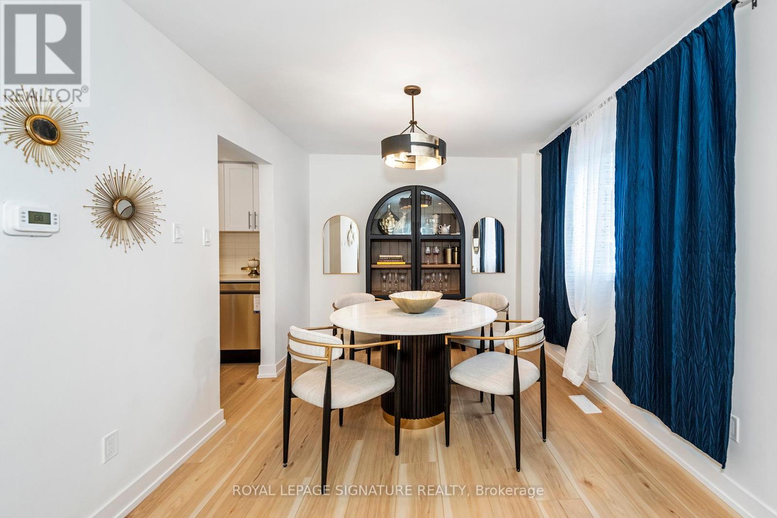 34-36 Delawana Drive, Hamilton (Riverdale), Ontario  L8E 1G4 - Photo 9 - X12427618