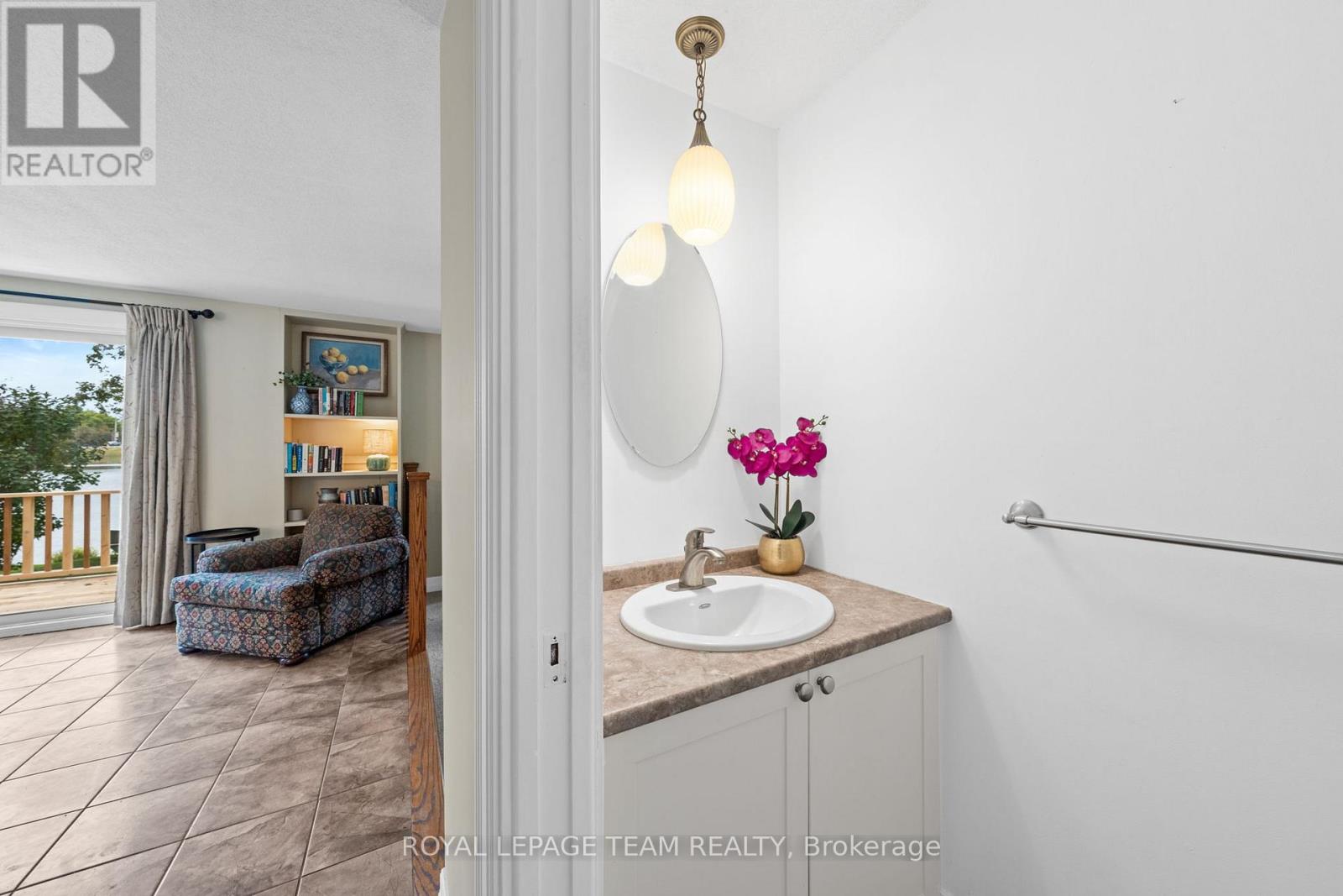 1119 Firefly Lane, Ottawa, Ontario  K4M 0T6 - Photo 26 - X12424536