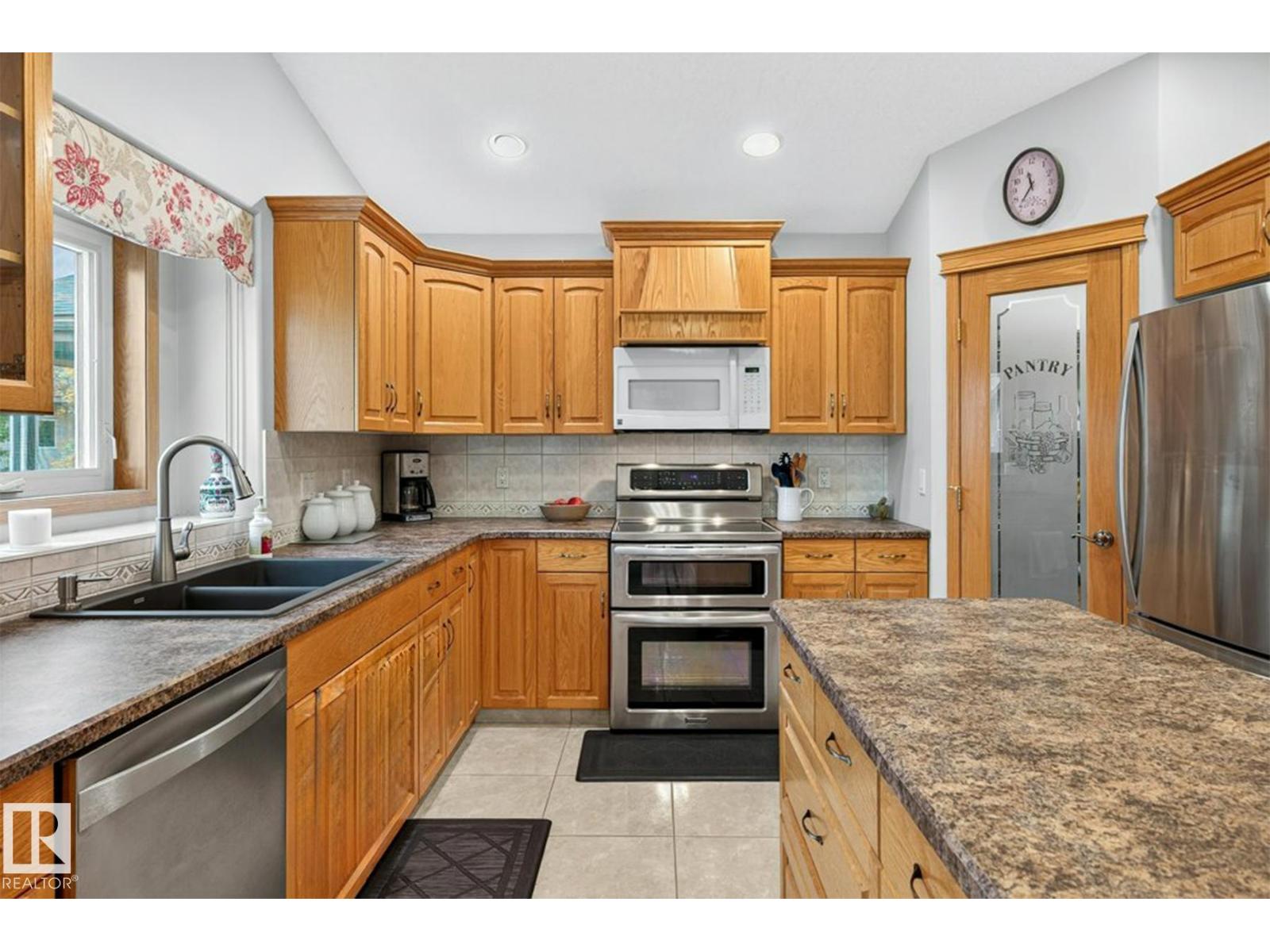 15711 135 St Nw, Edmonton, Alberta  T6V 1P6 - Photo 18 - E4459555