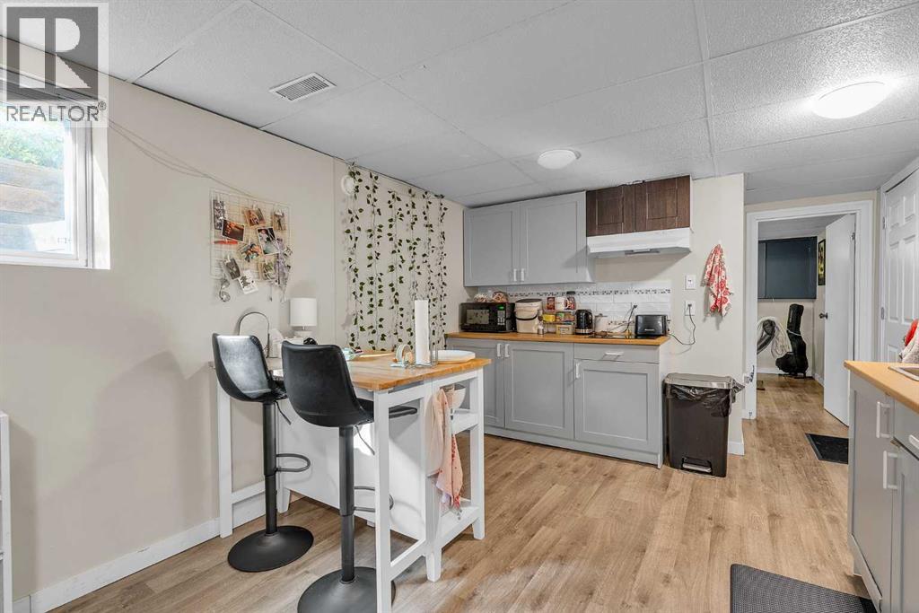 28 Hilton Avenue Nw, Calgary, Alberta  T2K 2H2 - Photo 27 - A2257158
