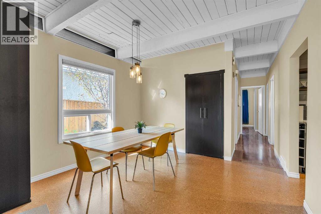 28 Hilton Avenue Nw, Calgary, Alberta  T2K 2H2 - Photo 11 - A2257158