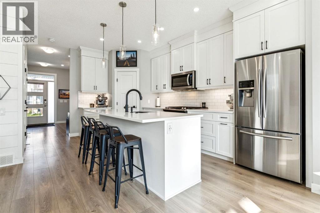 832 Chinook Gate Parade Sw, Airdrie, Alberta  T0M 0E0 - Photo 8 - A2259019