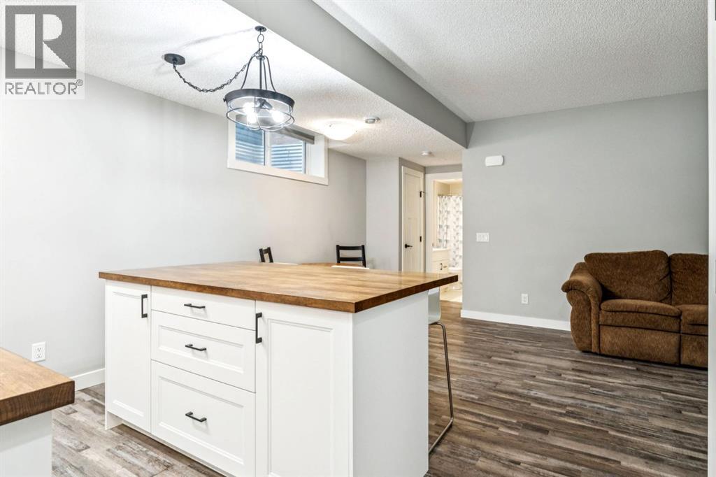 832 Chinook Gate Parade Sw, Airdrie, Alberta  T0M 0E0 - Photo 31 - A2259019
