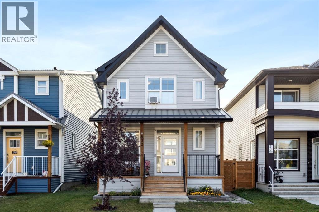 832 Chinook Gate Parade SW, Airdrie, Alberta