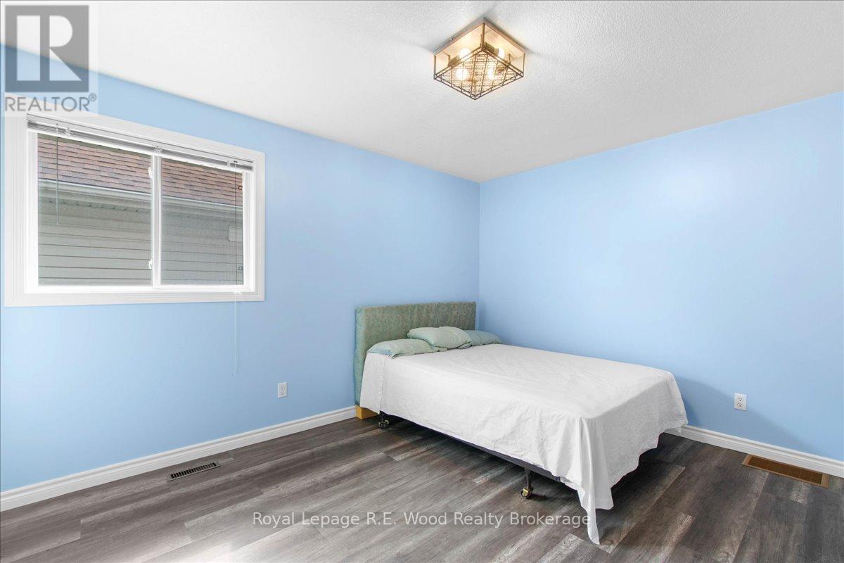 65 Barker Street, Tillsonburg, Ontario  N4G 5N7 - Photo 16 - X12427682
