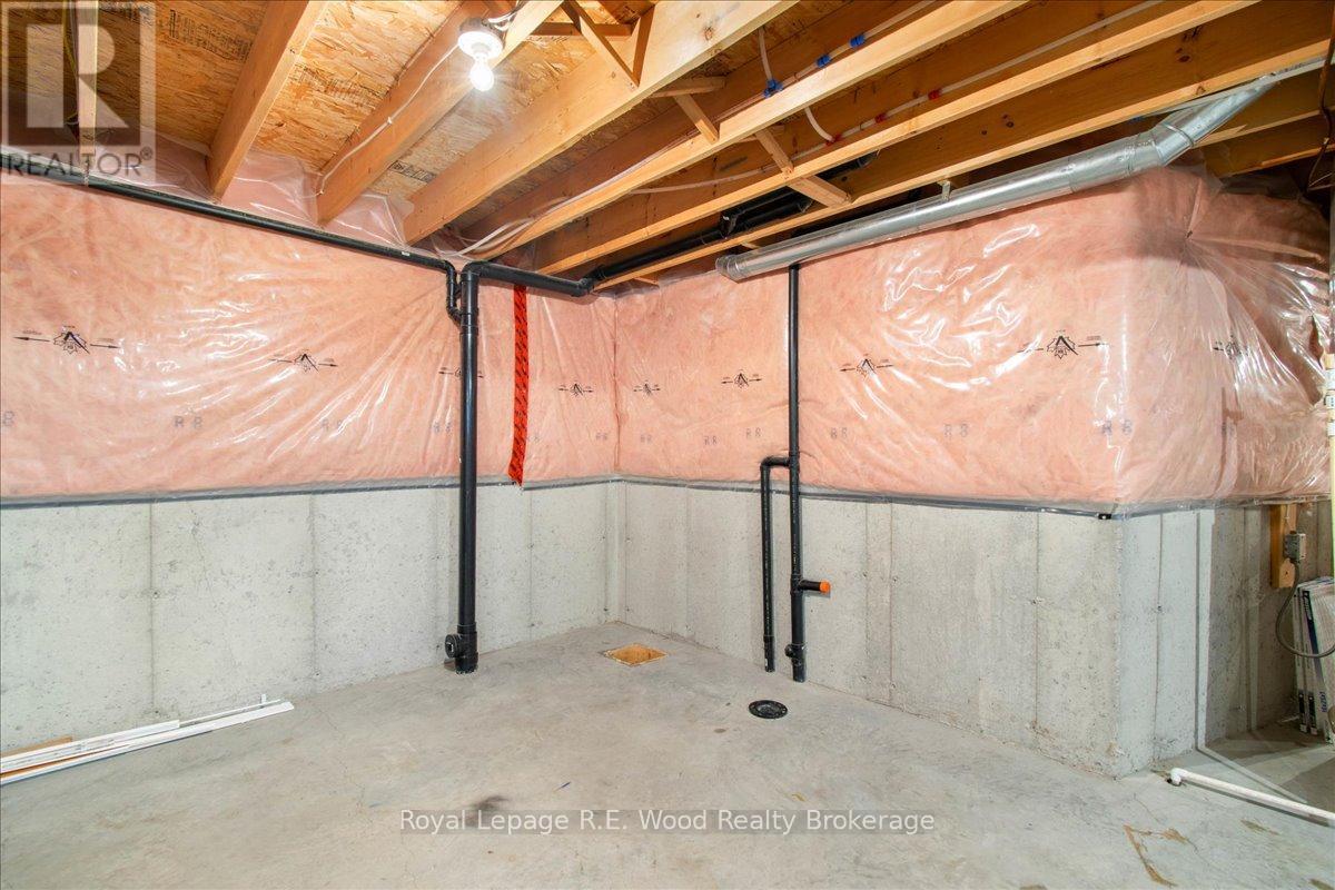 65 Barker Street, Tillsonburg, Ontario  N4G 5N7 - Photo 32 - X12427682