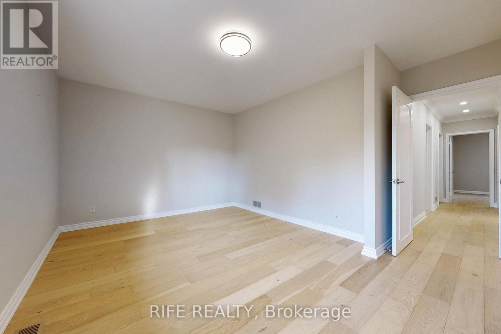 8 Elliotwood Court, Toronto, Ontario  M2L 2P9 - Photo 25 - C12427652