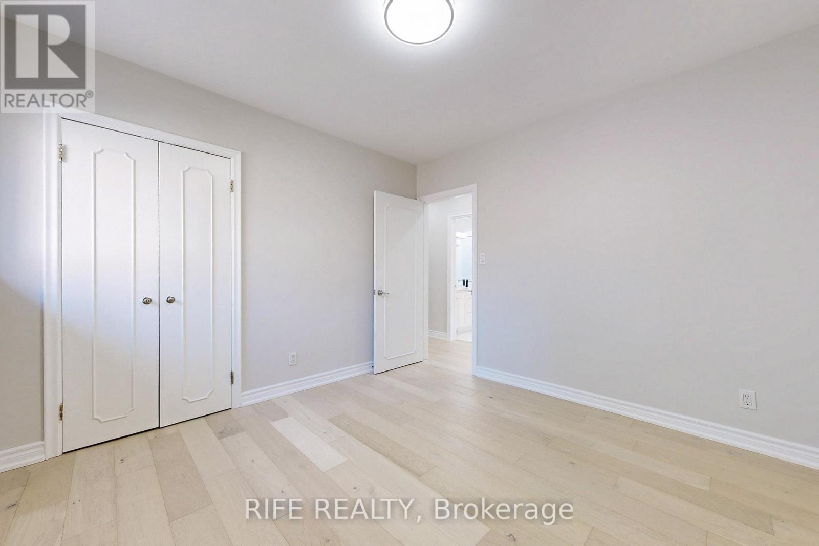8 Elliotwood Court, Toronto, Ontario  M2L 2P9 - Photo 28 - C12427652