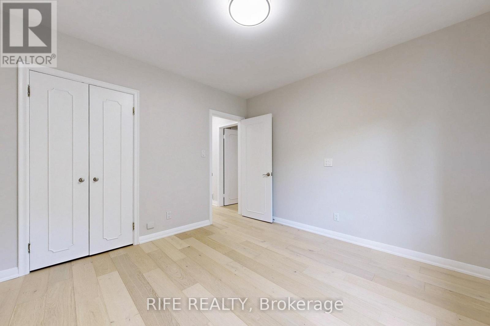 8 Elliotwood Court, Toronto, Ontario  M2L 2P9 - Photo 31 - C12427652