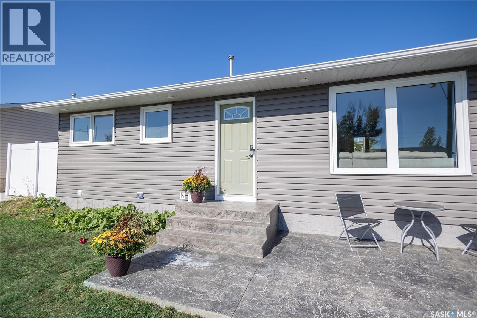 1308 Stadacona STREET W, Moose Jaw, Saskatchewan