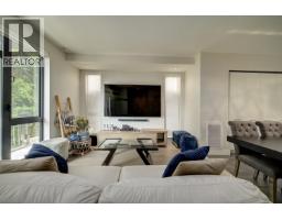 7358 Granville Street, Vancouver, Ca