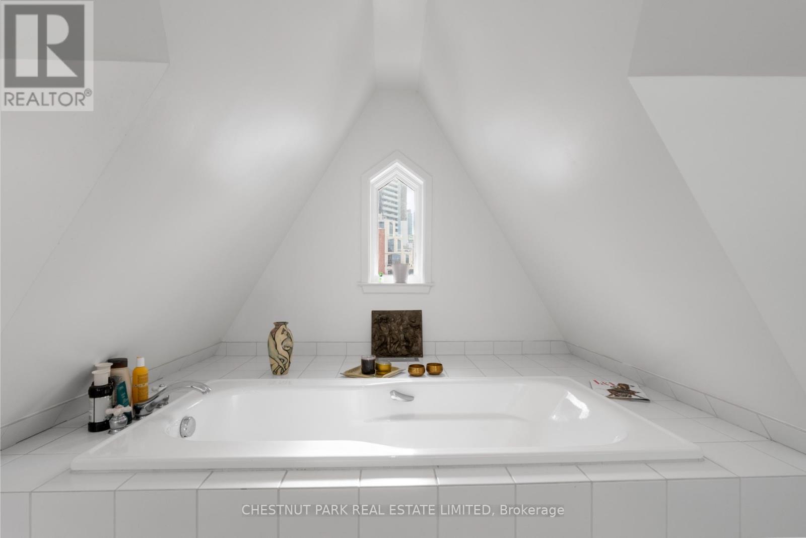 68 Belmont Street, Toronto, Ontario  M5R 1P8 - Photo 31 - C12427624