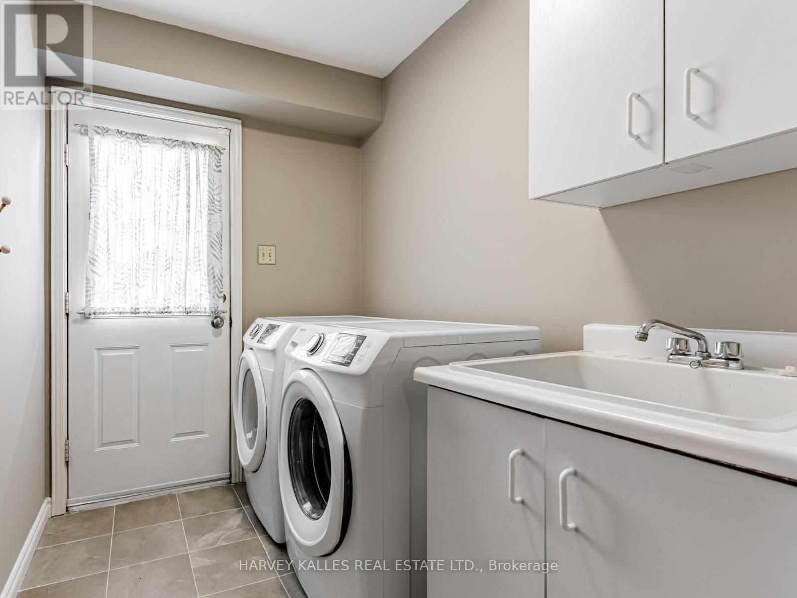 49 Rothean Drive, Whitby, Ontario  L1P 1L5 - Photo 18 - E12427593
