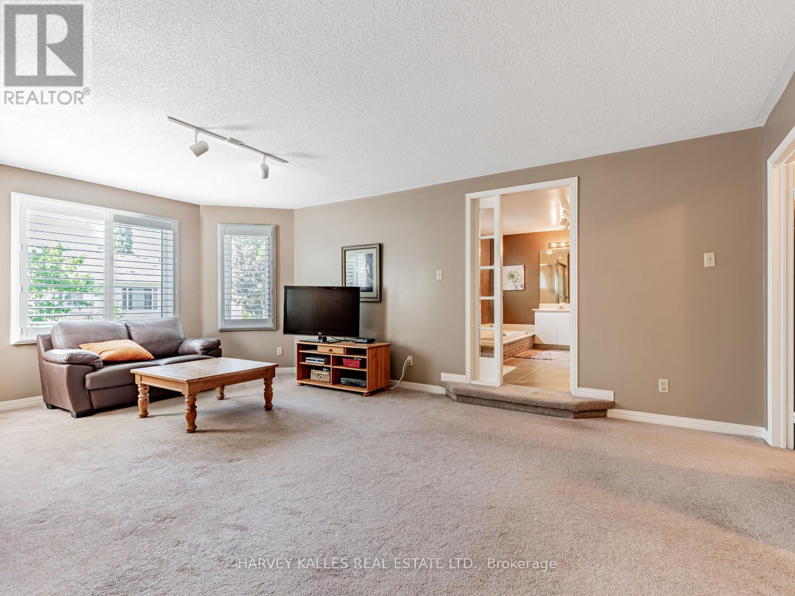 49 Rothean Drive, Whitby, Ontario  L1P 1L5 - Photo 23 - E12427593