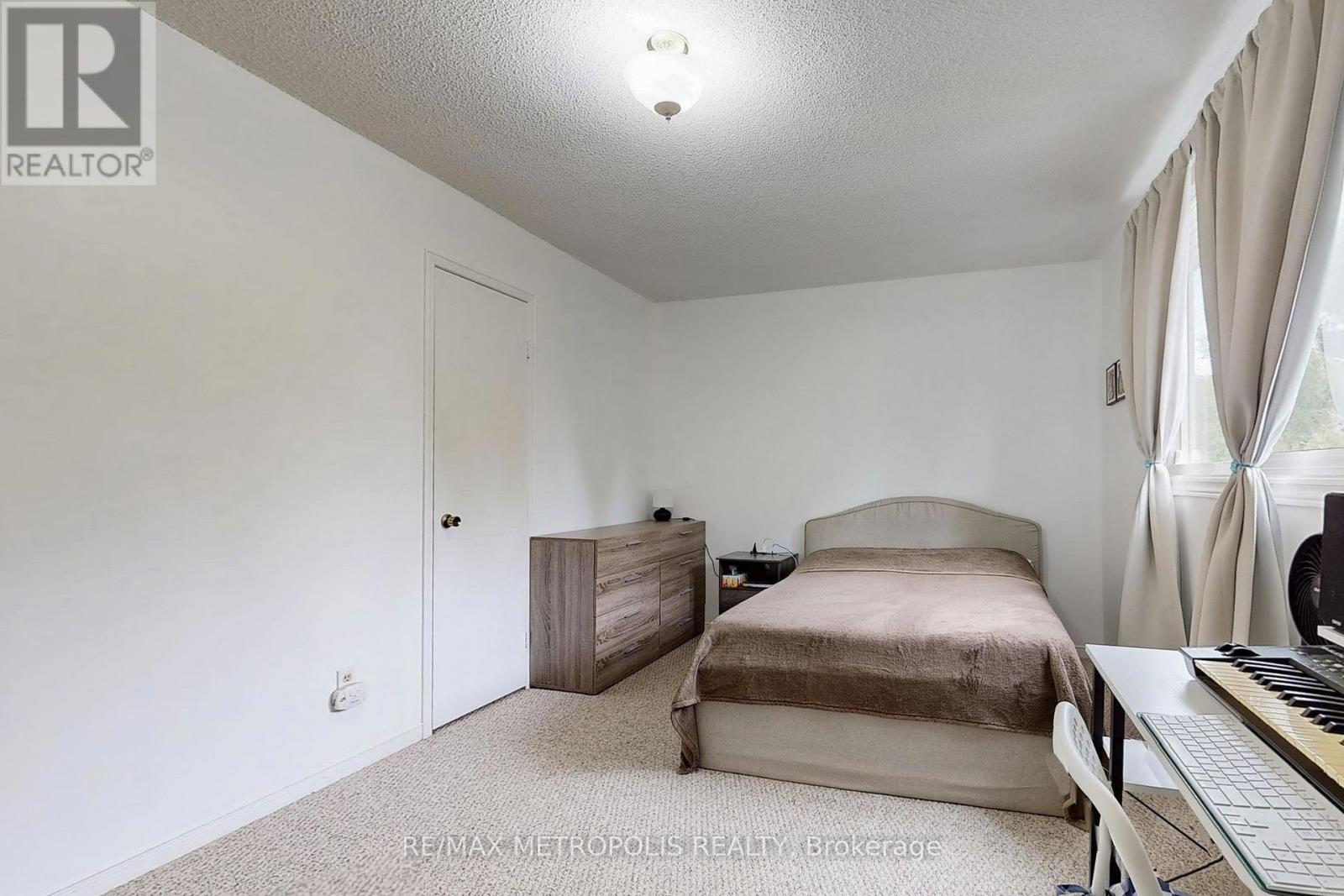55 Garden Drive, Barrie, Ontario  L4N 5T8 - Photo 25 - S12427658