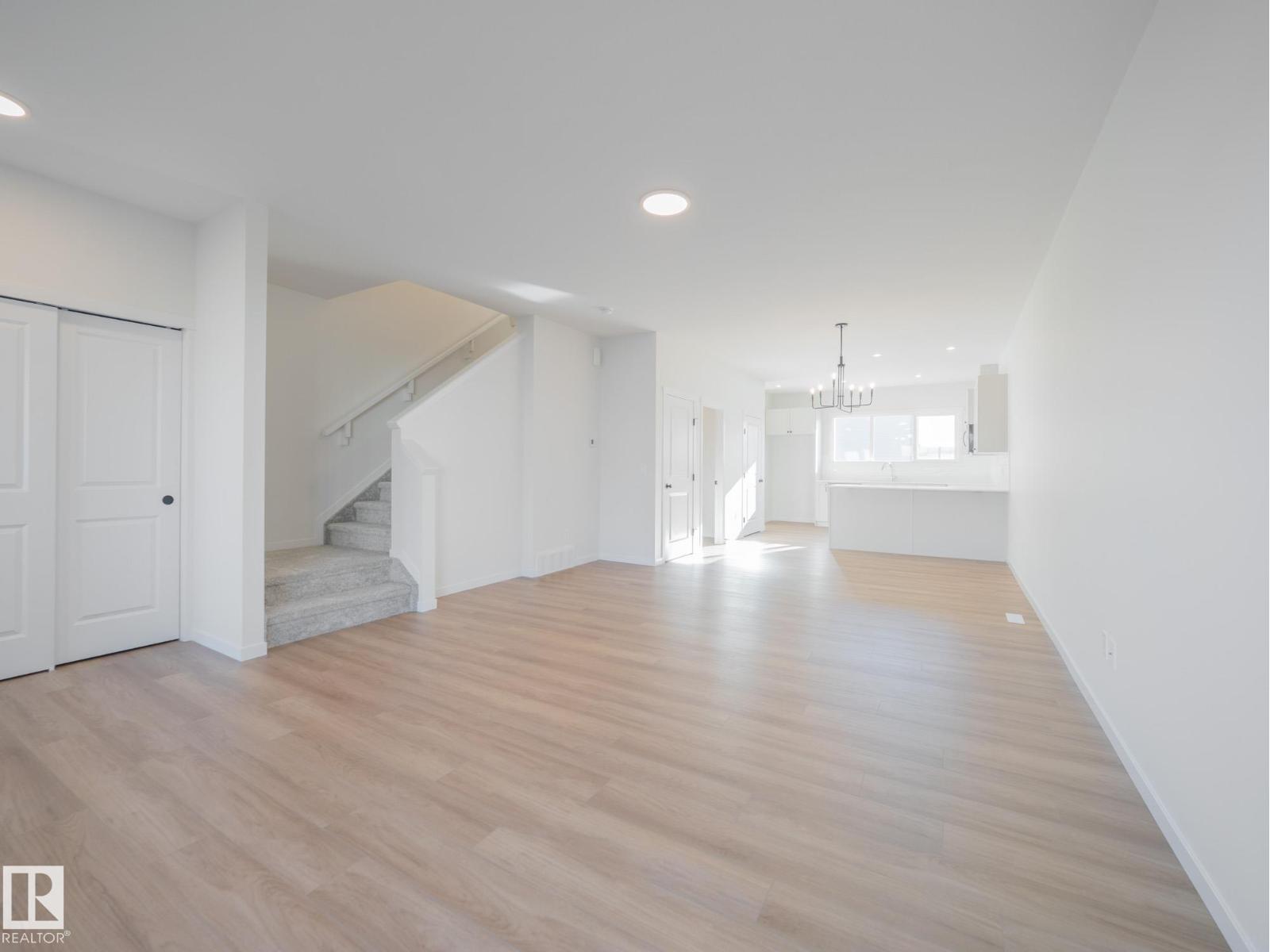 7189 Rosenthal Dr Nw, Edmonton, Alberta  T5T 7W7 - Photo 12 - E4459561