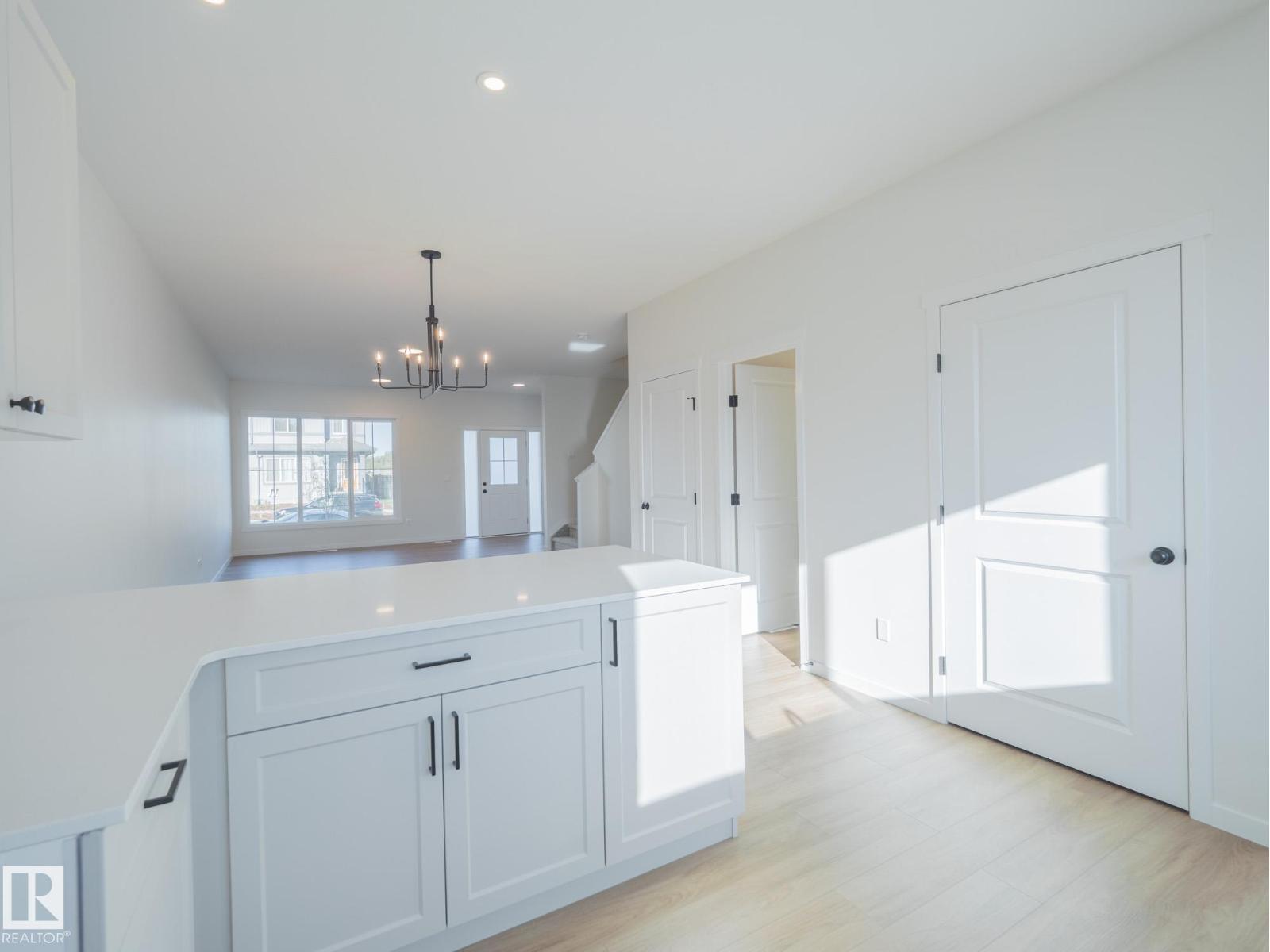 7189 Rosenthal Dr Nw, Edmonton, Alberta  T5T 7W7 - Photo 19 - E4459561