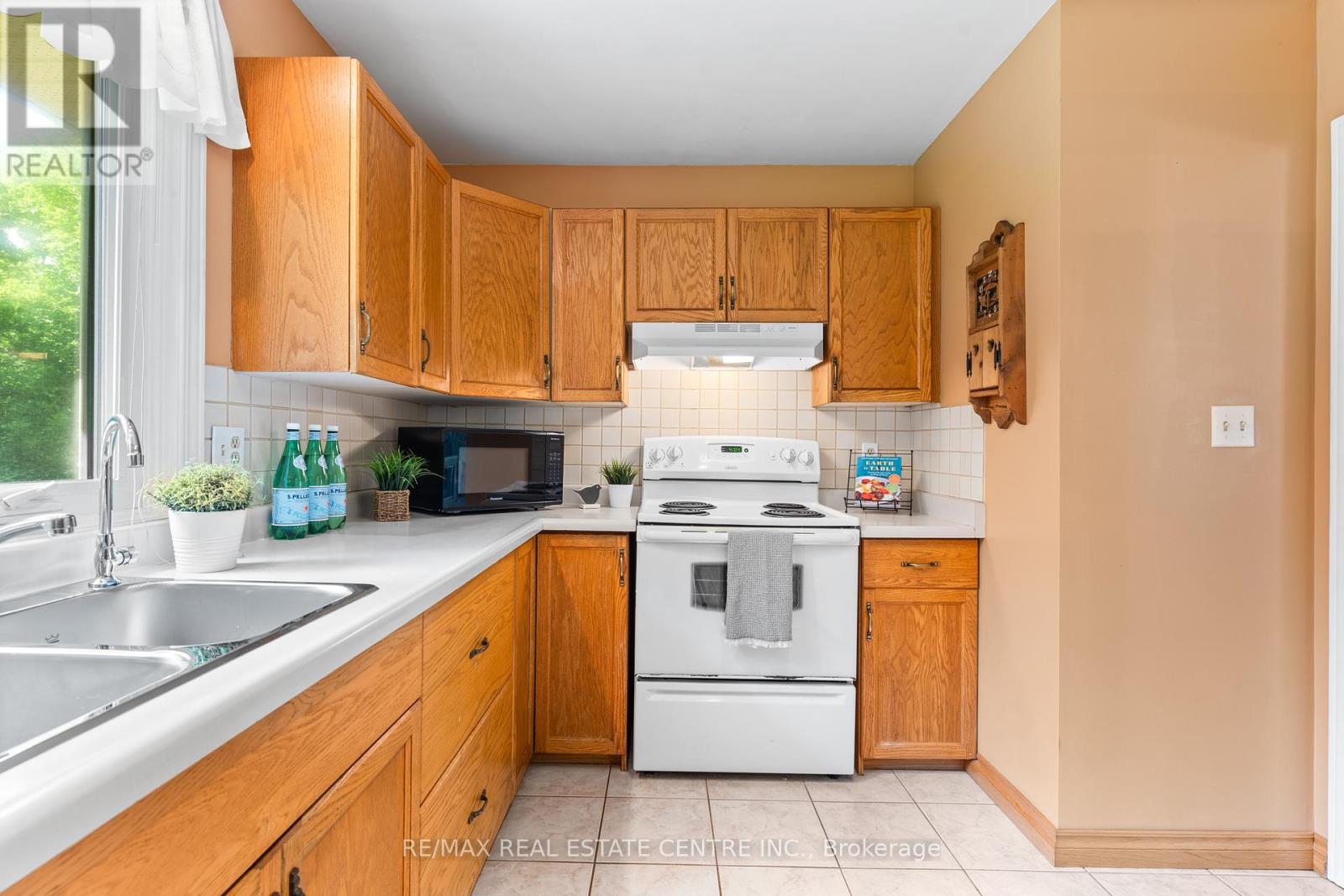 1023 West River Road, Cambridge, Ontario  N1R 5S5 - Photo 16 - X12291348
