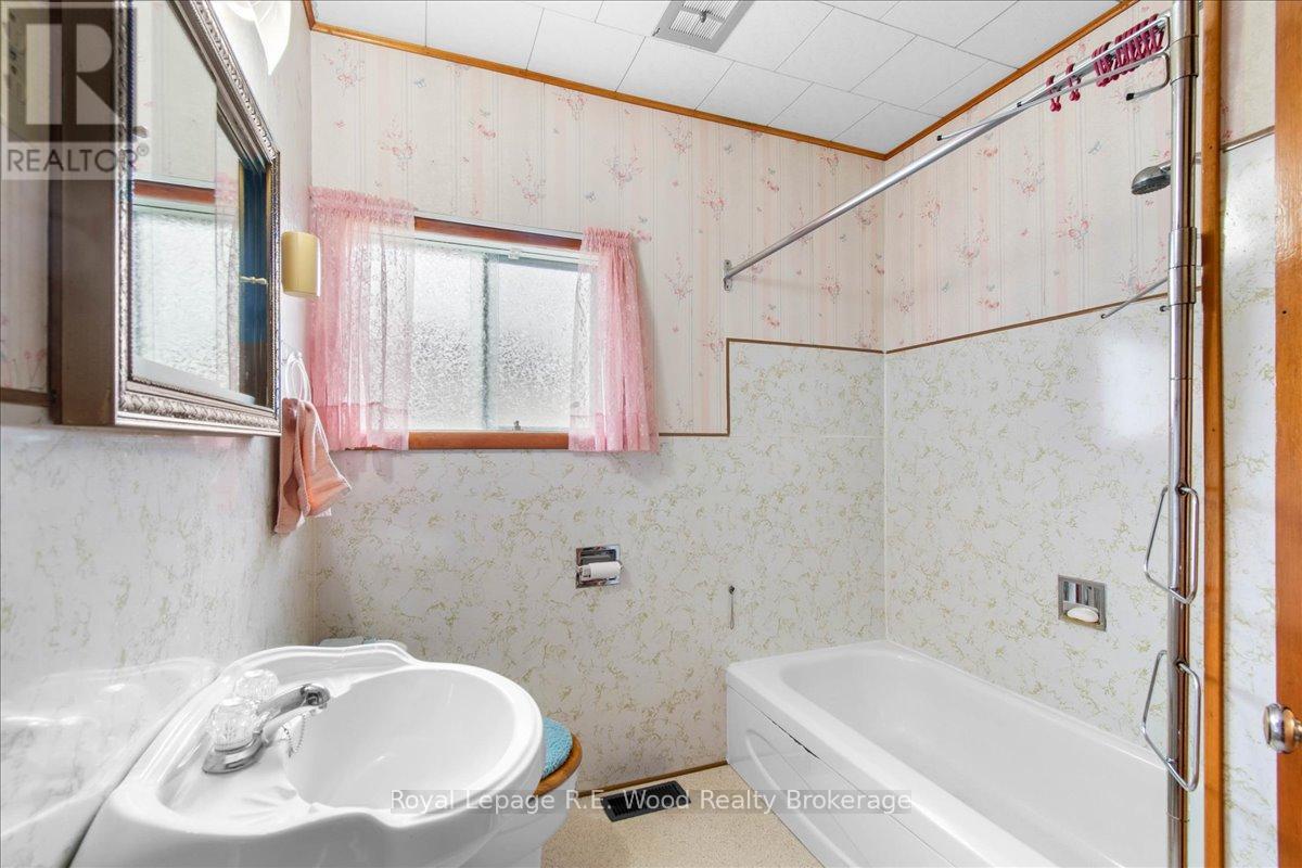 55489 Best Line, Bayham, Ontario  N5H 2R3 - Photo 16 - X12427703