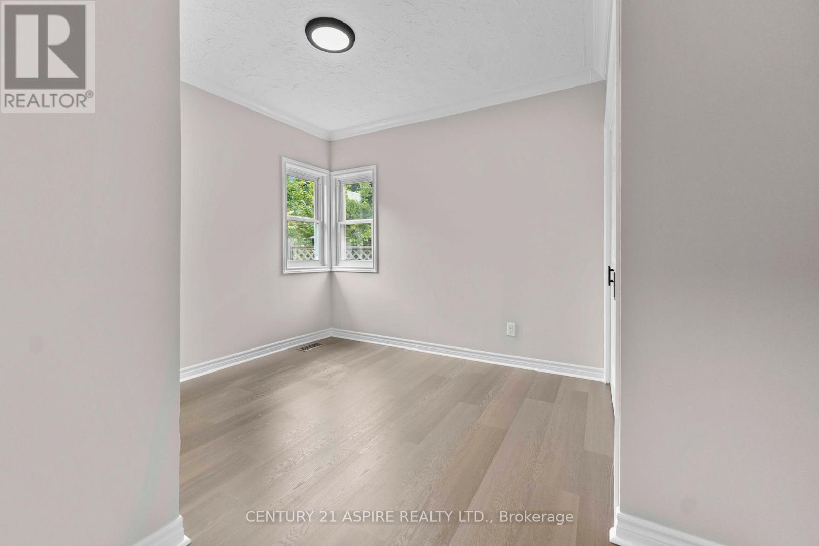332 Alfred Street, Pembroke, Ontario  K8A 3A8 - Photo 14 - X12427672