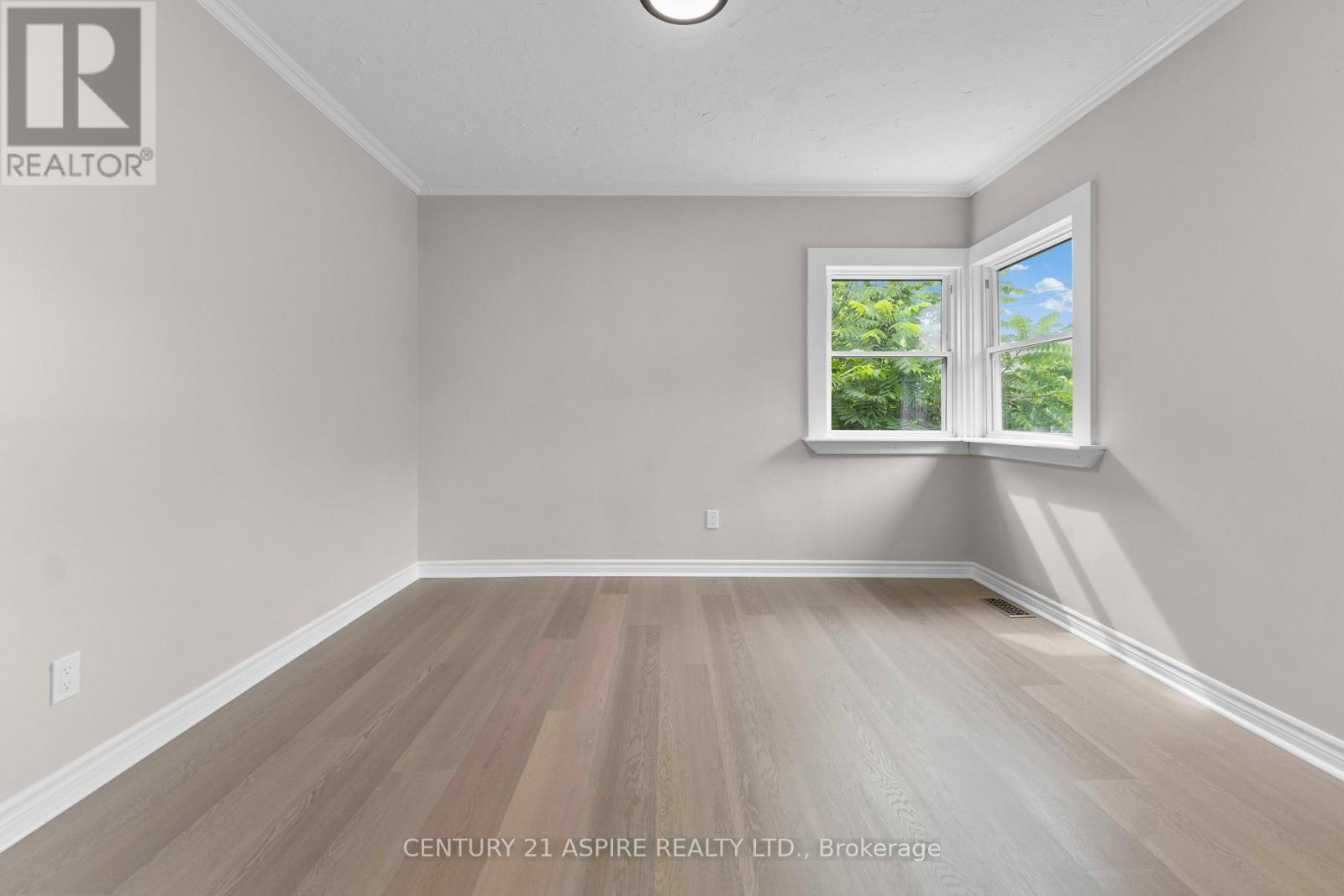 332 Alfred Street, Pembroke, Ontario  K8A 3A8 - Photo 7 - X12427672