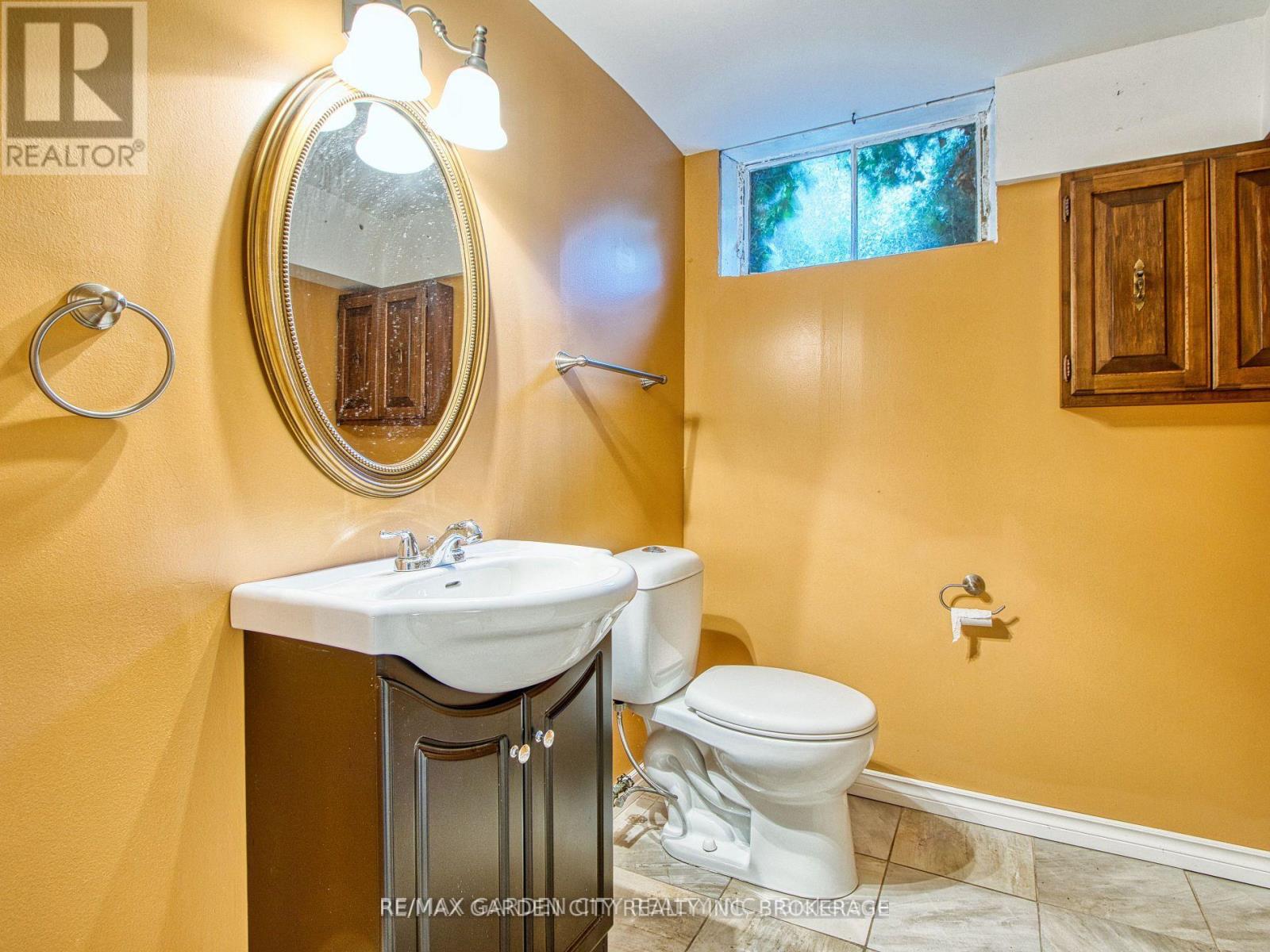101 Masterson Avenue, St. Catharines, Ontario  L2T 3P8 - Photo 18 - X12427702