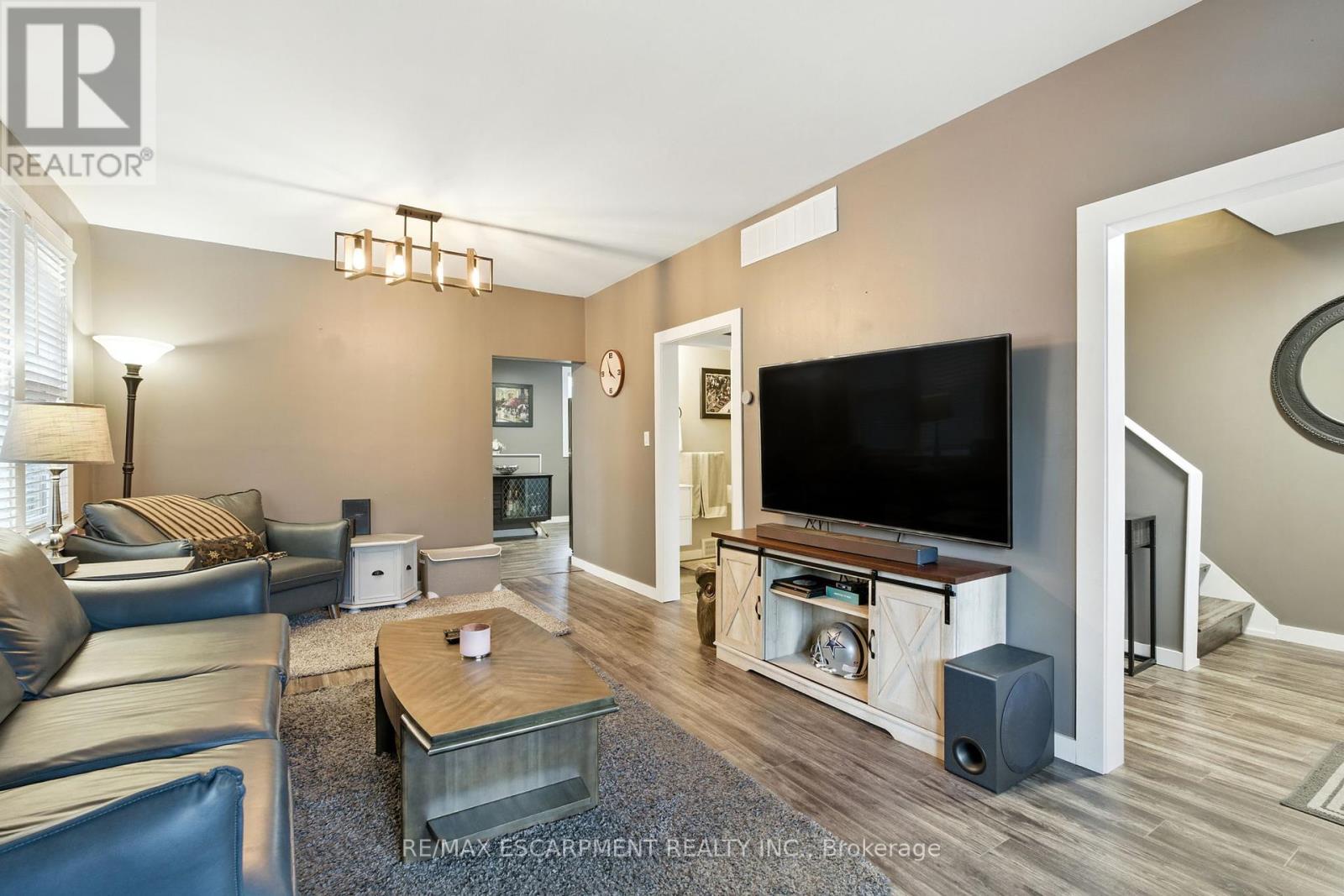 85 Crosthwaite Avenue N, Hamilton, Ontario  L8H 4V3 - Photo 11 - X12427643