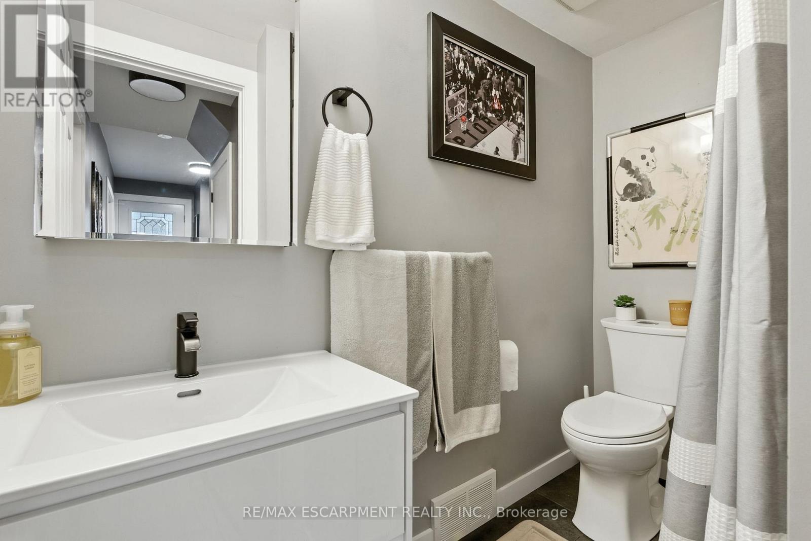 85 Crosthwaite Avenue N, Hamilton, Ontario  L8H 4V3 - Photo 14 - X12427643