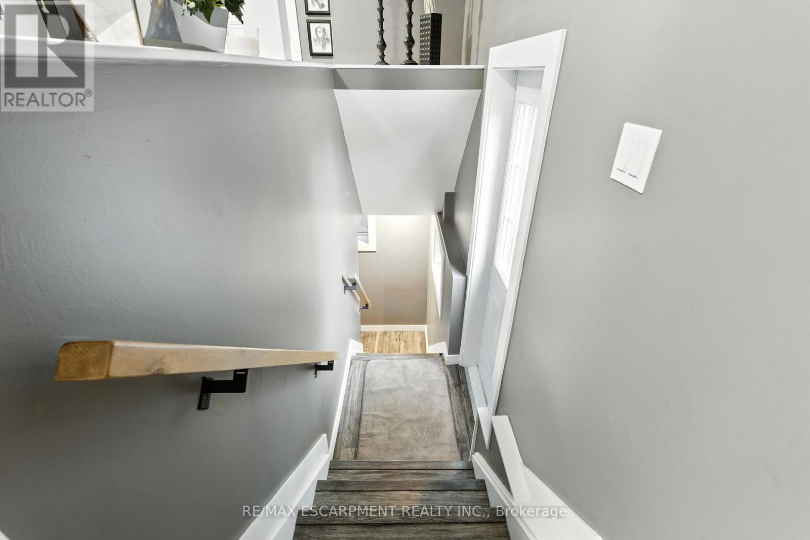 85 Crosthwaite Avenue N, Hamilton, Ontario  L8H 4V3 - Photo 32 - X12427643