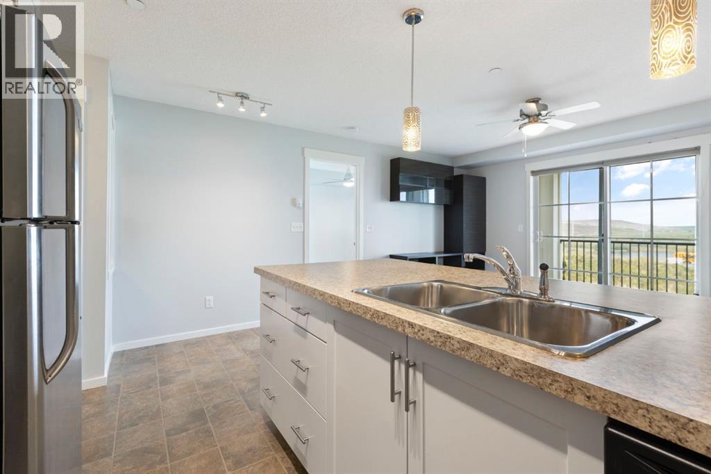 3303, 279 Copperpond Common Se, Calgary, Alberta  T2Z 1J6 - Photo 13 - A2253591