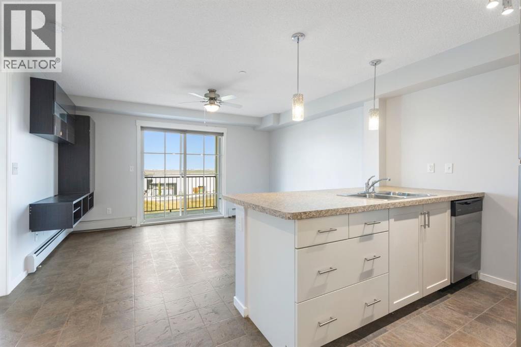 3303, 279 Copperpond Common Se, Calgary, Alberta  T2Z 1J6 - Photo 14 - A2253591