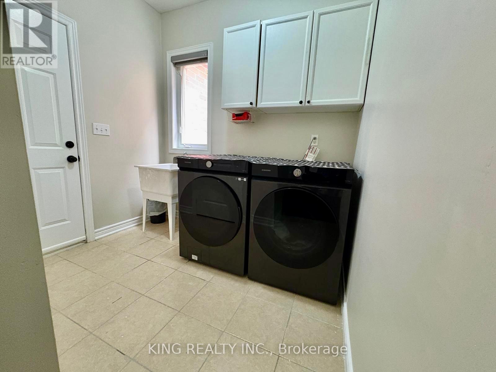 398 Sunny Meadow Boulevard, Brampton, Ontario  L6R 0N9 - Photo 16 - W12367522