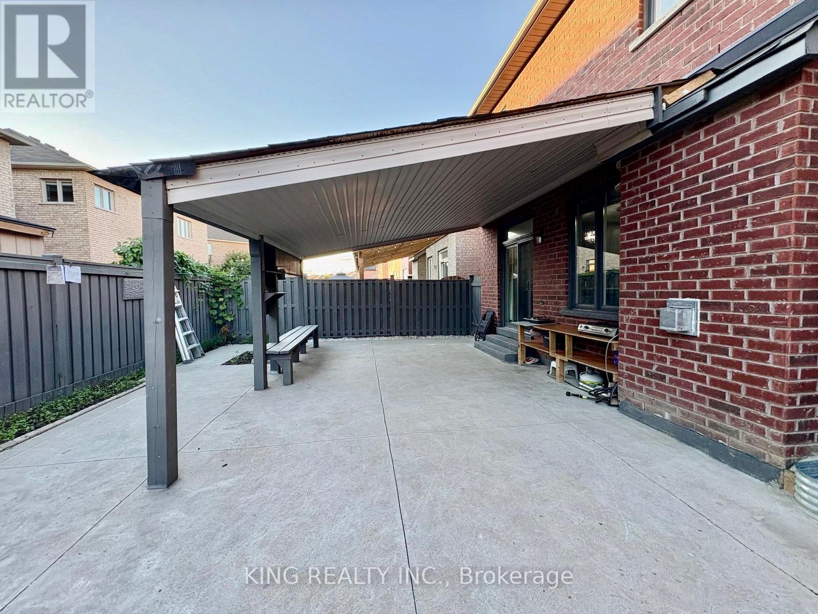 398 Sunny Meadow Boulevard, Brampton, Ontario  L6R 0N9 - Photo 25 - W12367522