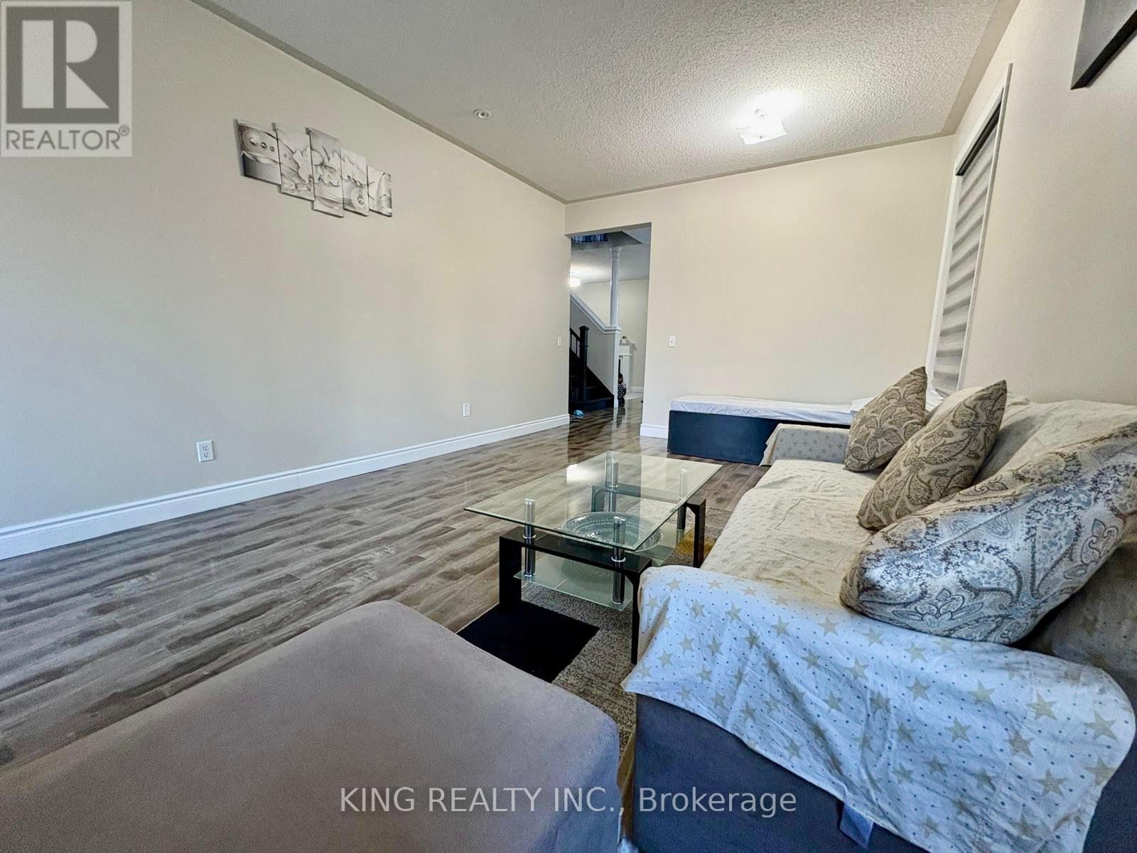 398 Sunny Meadow Boulevard, Brampton, Ontario  L6R 0N9 - Photo 3 - W12367522
