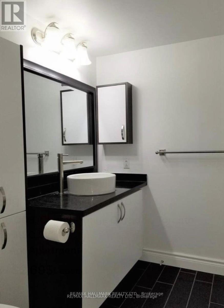 1404 - 92 King Street E, Toronto, Ontario  M5C 2V8 - Photo 11 - C12427667