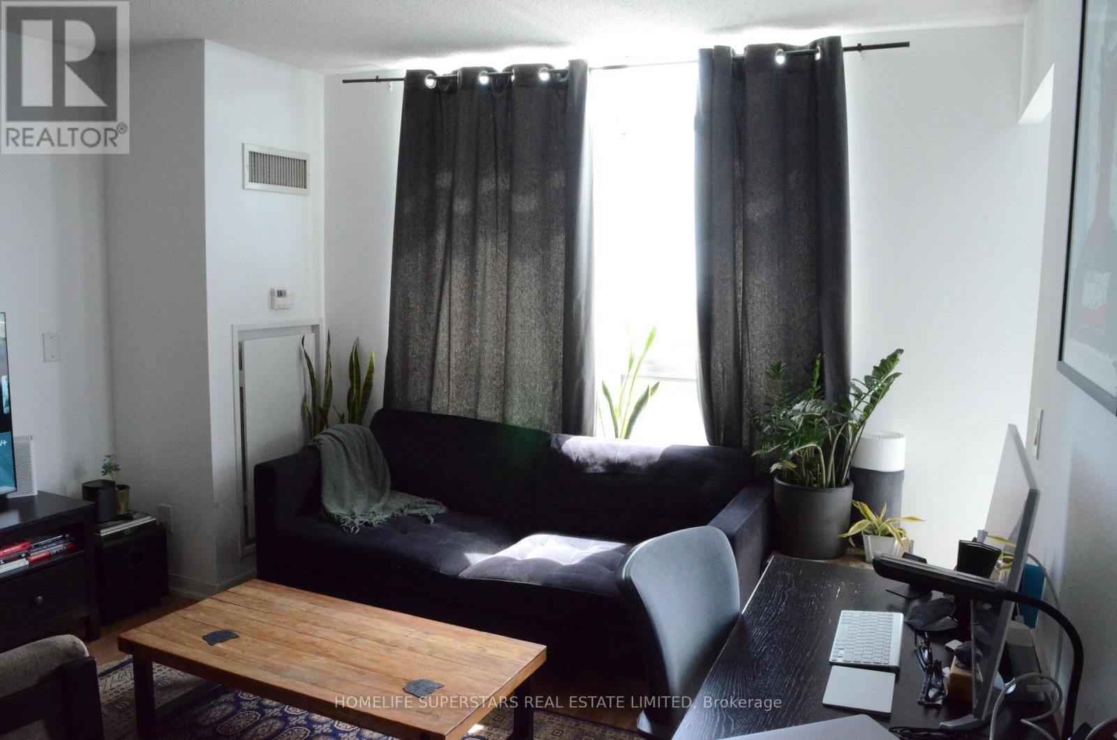 1716 - 38 Joe Shuster Way, Toronto, Ontario  M6K 0A5 - Photo 3 - C12427680