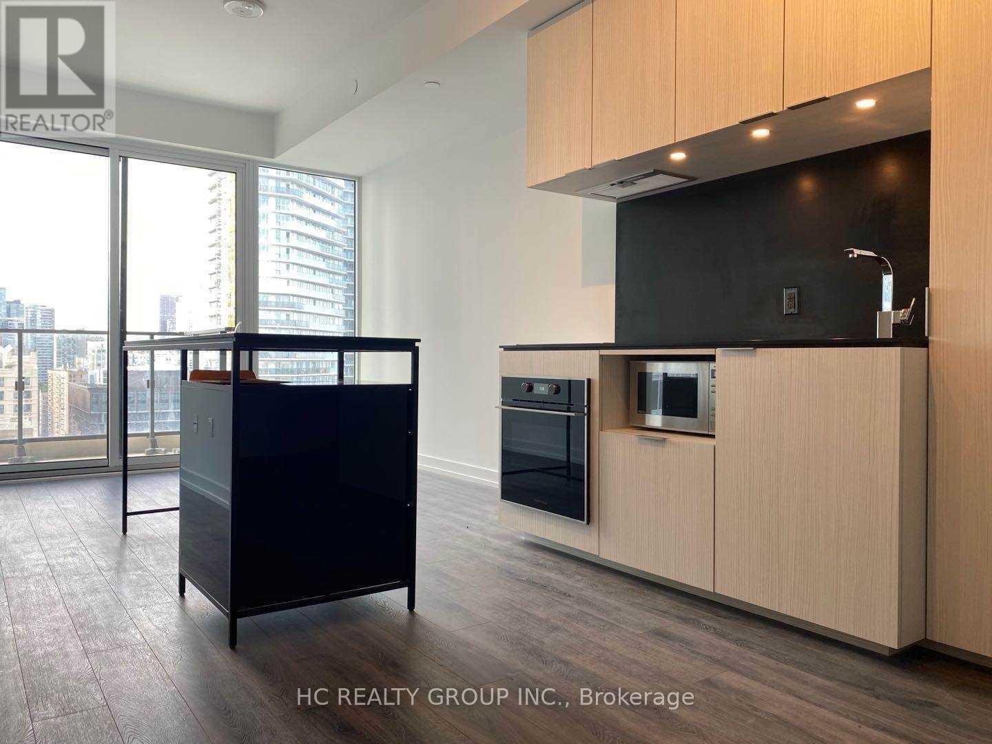 2112 - 77 Shuter Street, Toronto, Ontario  M5B 0B8 - Photo 9 - C12427694